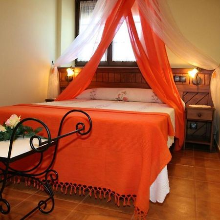 Apartamentos Toraya Hoz de Anero Room photo