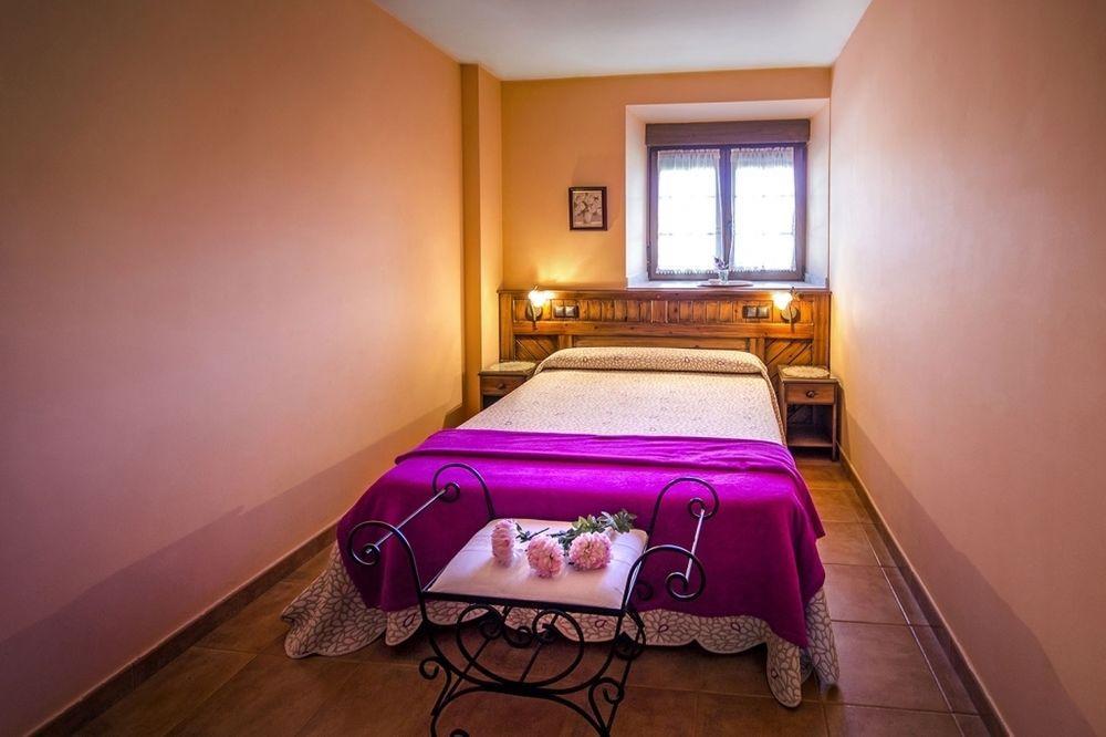 Apartamentos Toraya Hoz de Anero Exterior photo
